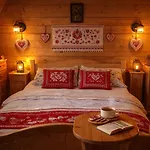 Bacowka W Sercu Gor - Dom Z Bali W Gorcach Łopuszna